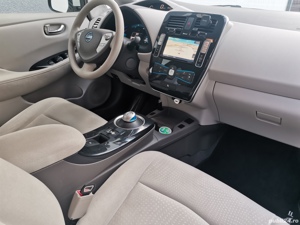 Nissan Leaf 2011 electric (baterie schimbata) - imagine 8