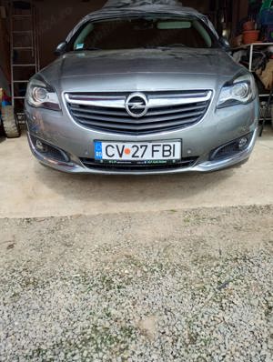 Vand Opel Insignia sedan perfect , se parcheaza singura, Euro 6 ,diesel 1.6 cmc,136 CP,an 2017