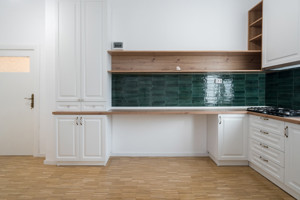 VAND APARTAMENT TREI CAMERE MAGNIFICE, SUPERB! APROAPE DE ORICE - imagine 4