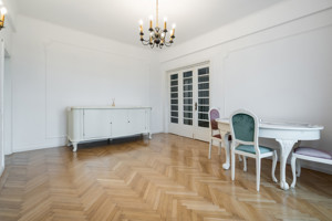 VAND APARTAMENT TREI CAMERE MAGNIFICE, SUPERB! APROAPE DE ORICE - imagine 18