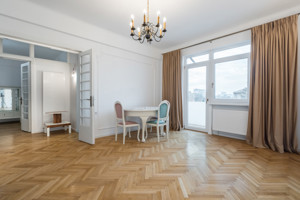 VAND APARTAMENT TREI CAMERE MAGNIFICE, SUPERB! APROAPE DE ORICE - imagine 13