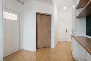 VAND APARTAMENT TREI CAMERE MAGNIFICE, SUPERB! APROAPE DE ORICE - imagine 6