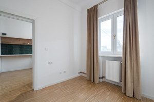 VAND APARTAMENT TREI CAMERE MAGNIFICE, SUPERB! APROAPE DE ORICE - imagine 8