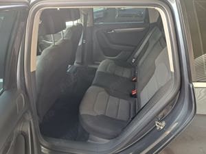 Volkswagen Passat B 7 2.0 TDI Blue Motion  - imagine 3