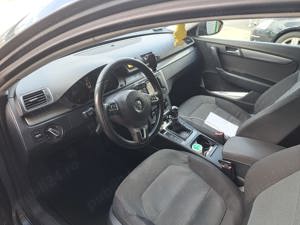Volkswagen Passat B 7 2.0 TDI Blue Motion  - imagine 4