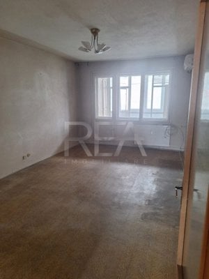 Apartament cu 3 camere, decomandat, 4/10 - Mihai Bravu - Obor / cash