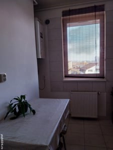 Închiriez apartament cu o cameră