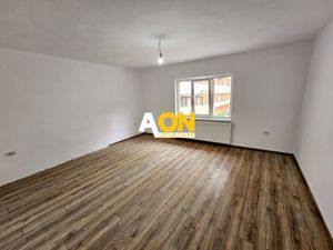 Casa de locuit si spatiu comercial, Cetate - imagine 8