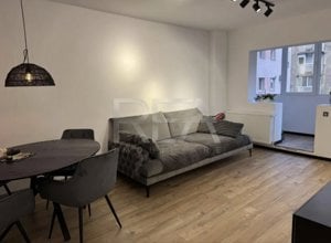 3 camere 1/10, renovat, centrala, anvelopat, vis a vis de Parc Crangasi.