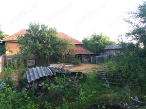 Casa și anexe, Cermei central, 2 curti, Front stradal 50 ML, 2880 mp - imagine 8