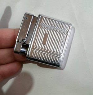 Bricheta veche pe benzina