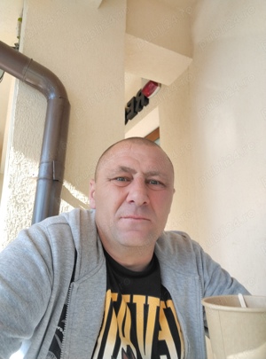 Caut loc de muncă dețin permis cat b