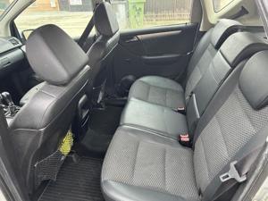 Mercedes-Benz A-Klass A200CDI Avantgarde 2011 (Premium Sport) - imagine 8