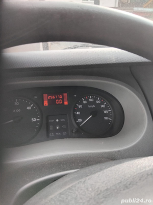 Autoutilitara Renault Mascott