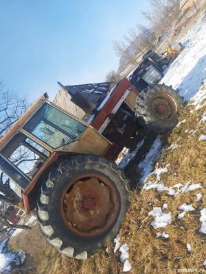Tractor Internațional 1246 - imagine 3 Tractor Internațional 1246 - imagine 3