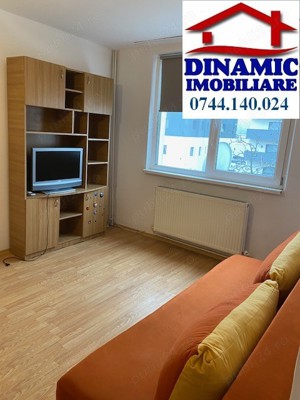 Apartament 2 camere, etaj 3, central, 300 euro lunar. - imagine 10