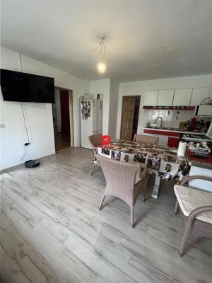 Casa la sol din BCA cu 3 camere, 4 bai, teren 555 mp, Eforie Sud - imagine 2