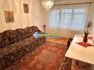 Apartament 3 camere decomandat etaj 3 Alba Iulia - imagine 9