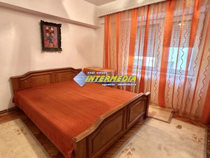 Apartament 3 camere decomandat etaj 3 Alba Iulia