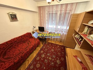 Apartament 3 camere decomandat etaj 3 Alba Iulia - imagine 4