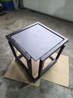 Măsuță cafea elegantă  