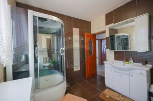 Casă cu 5 camere de vânzare în zona Episcopia Bihorului - imagine 13