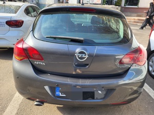 Opel Astra J 1.6 Turbo - imagine 2 Opel Astra J 1.6 Turbo - imagine 2