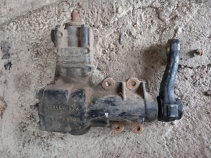 Caseta directie Nissan Terrano 2