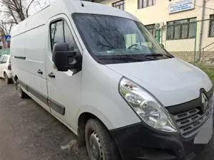 Vand Renault Master cu toate piesele originale si km reali.