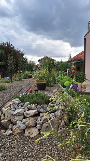 Vila de vânzare în Palazu Mare, Constanța   Proprietate spațioasă într-o zonă liniștită - imagine 17