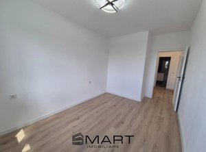 Apartament 3 camere decomandat 65 mp la CHEIE zona Calea Surii Mici - imagine 3 Apartament 3 camere decomandat 65 mp la CHEIE zona Calea Surii Mici - imagine 3