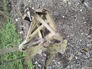 vând plug, prășitoare, grapă, circular pt. tractor de 15 cp - imagine 3
