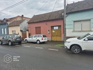 Casa cu 2 corpuri de cladire, Aradul Nou