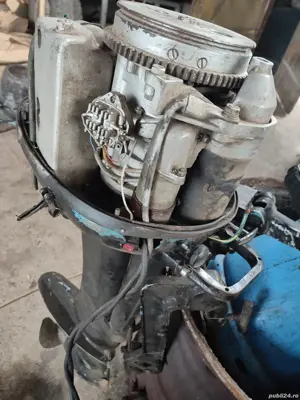 Motor barca 25 