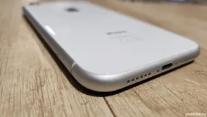 iPhone XR  - imagine 2