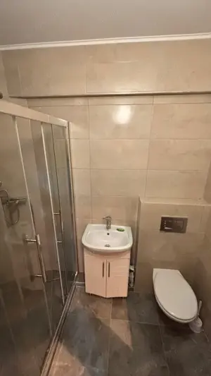 Garsoniera de inchiriat in zona Calea Bucuresti - imagine 3