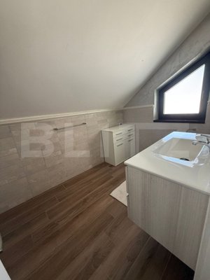 Triplex 4 camere, 110 mp utilii, zona Penny Moara - imagine 18