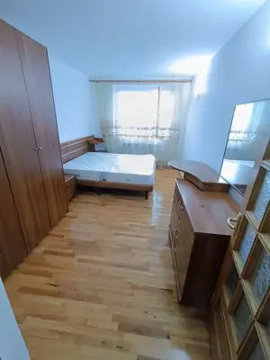 Apartament cu 3 camere de inchiriat - imagine 2 Apartament cu 3 camere de inchiriat - imagine 2