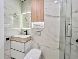 Ofer spre inchiriere garsoniera in zona Florilor