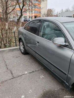 Vând VW Passat 2005 - imagine 2