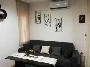 apartament o camera de vanzare zona Tractorul - imagine 2 apartament o camera de vanzare zona Tractorul - imagine 2