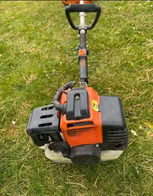 Motocoasa pe Benzina 