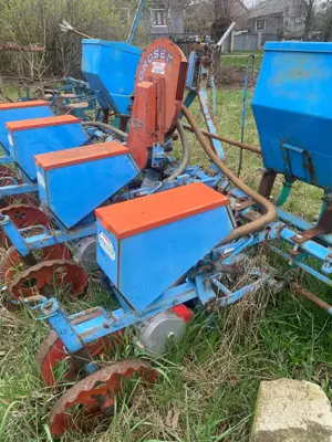 Vand semanatoare Monosem pe 4 randuri  - imagine 2