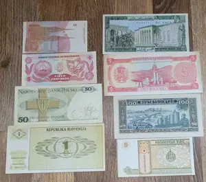 Bancnote diferite tari