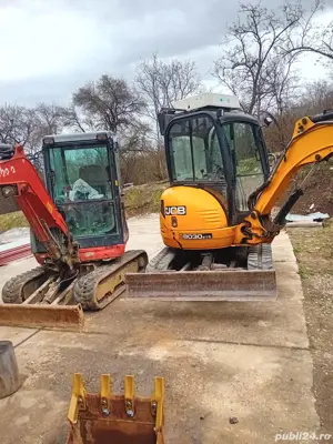 Inchiriez miniexcavator