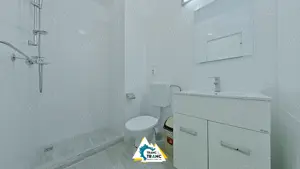 Apartament Ultracentral cu 2 Camere, Renovat, într-o Clădire Istorică - imagine 6