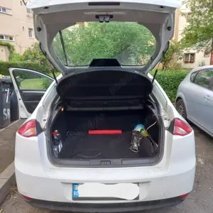 Vand Renault Laguna 3  an 2011 motor1,5 diesel . Pret 3050 Euro - imagine 7