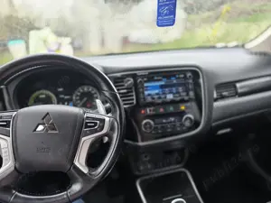 Vand Mitsubishi Outlander  - imagine 5