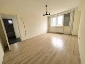  Apartament 3 camere | Bulevardul Republicii | Etaj 6 7 cu lift | 65 - imagine 2