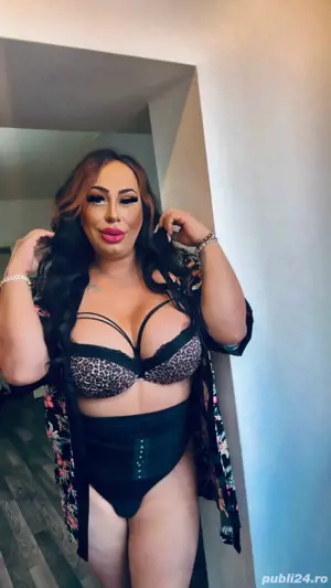 new transexula grasuta cu forme - imagine 3